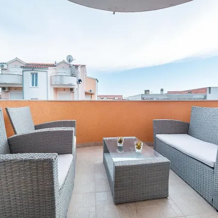 Apartamento Fuer 5 Personen Ca 50 Qm In Srima, Dalmatien Norddalmatien Srima